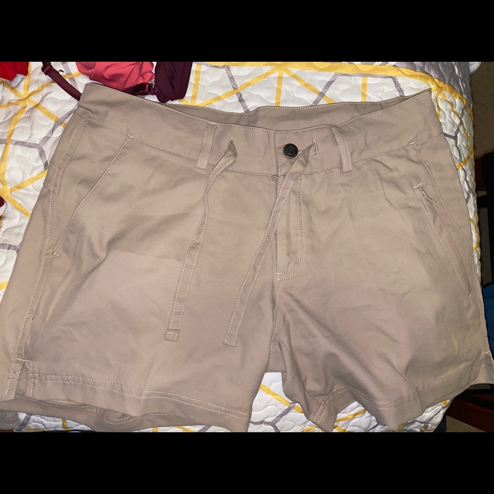 Magellan khaki shorts